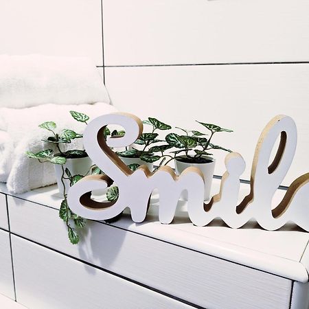 Doma-Lu Apartment-Near Airport And Highway- Free Parking Velika Mlaka Luaran gambar