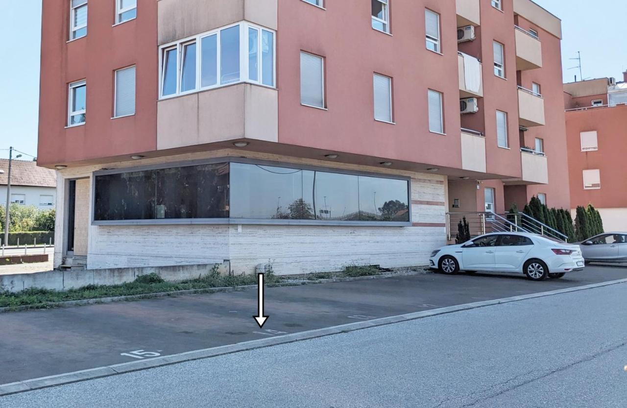 Doma-Lu Apartment-Near Airport And Highway- Free Parking Velika Mlaka Luaran gambar