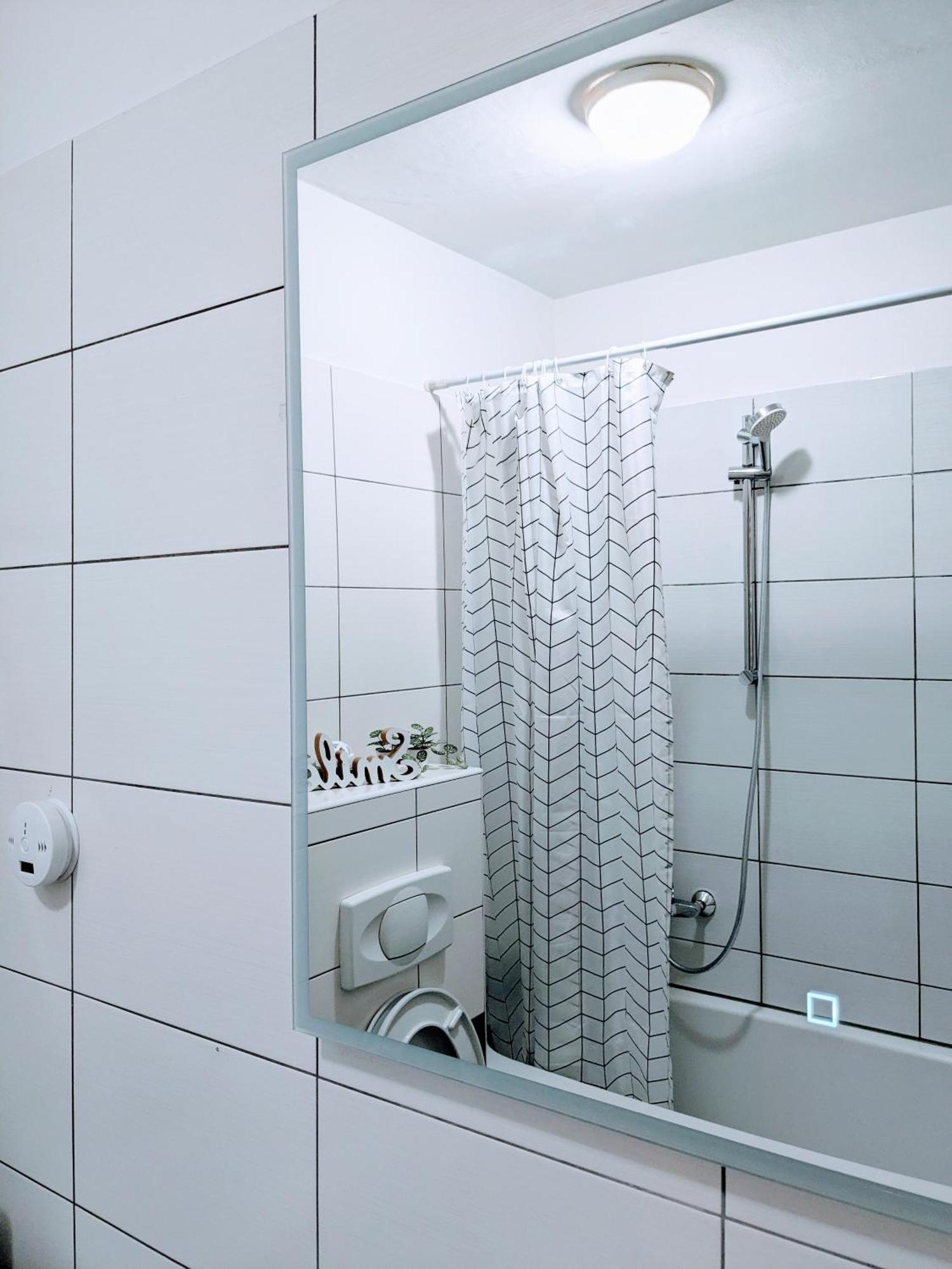 Doma-Lu Apartment-Near Airport And Highway- Free Parking Velika Mlaka Luaran gambar
