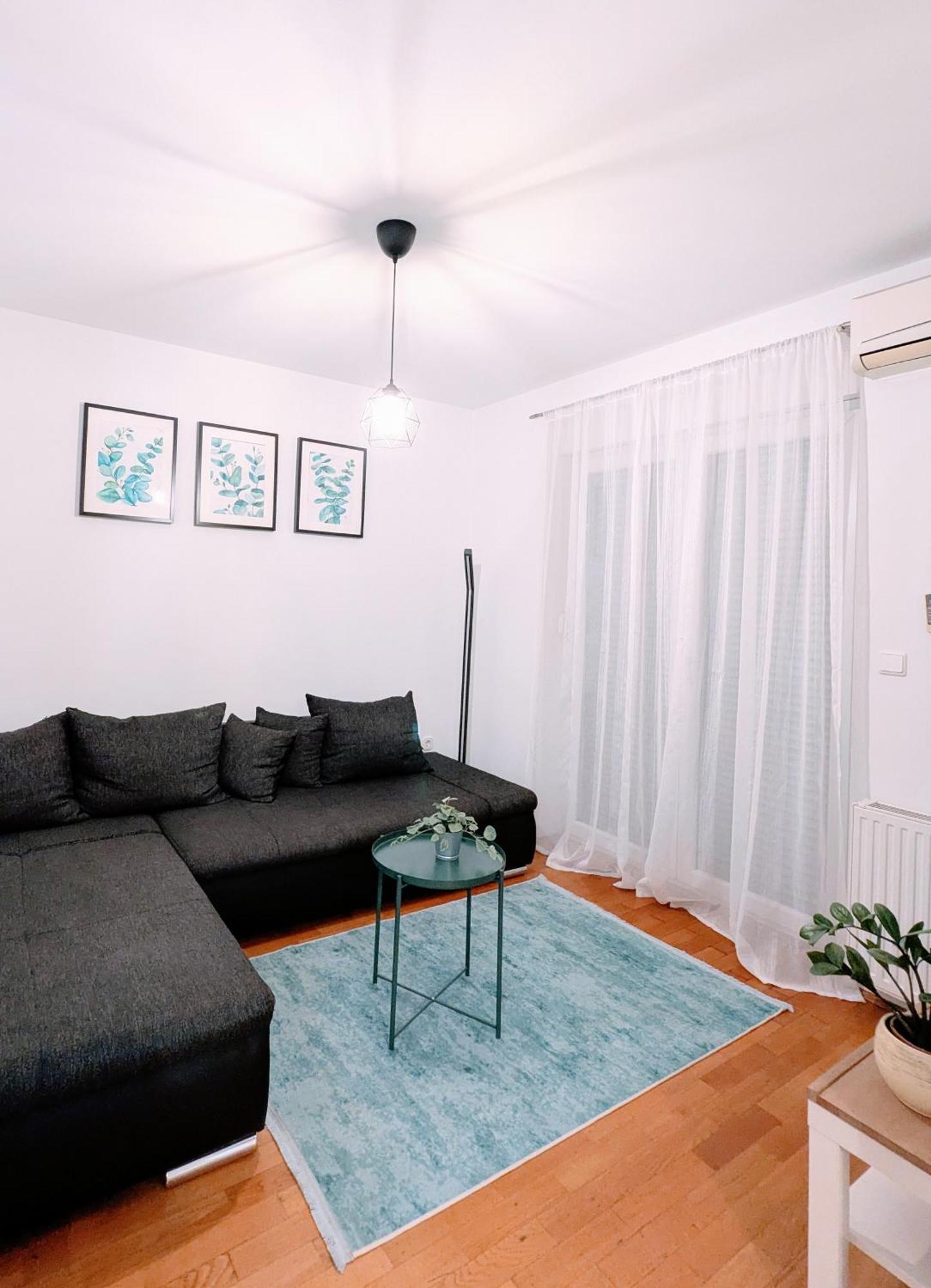 Doma-Lu Apartment-Near Airport And Highway- Free Parking Velika Mlaka Luaran gambar