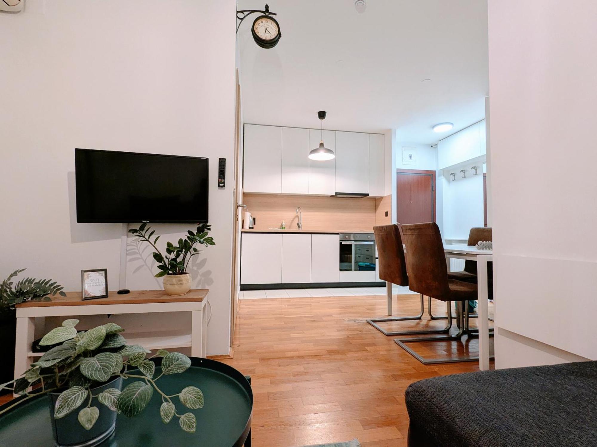 Doma-Lu Apartment-Near Airport And Highway- Free Parking Velika Mlaka Luaran gambar