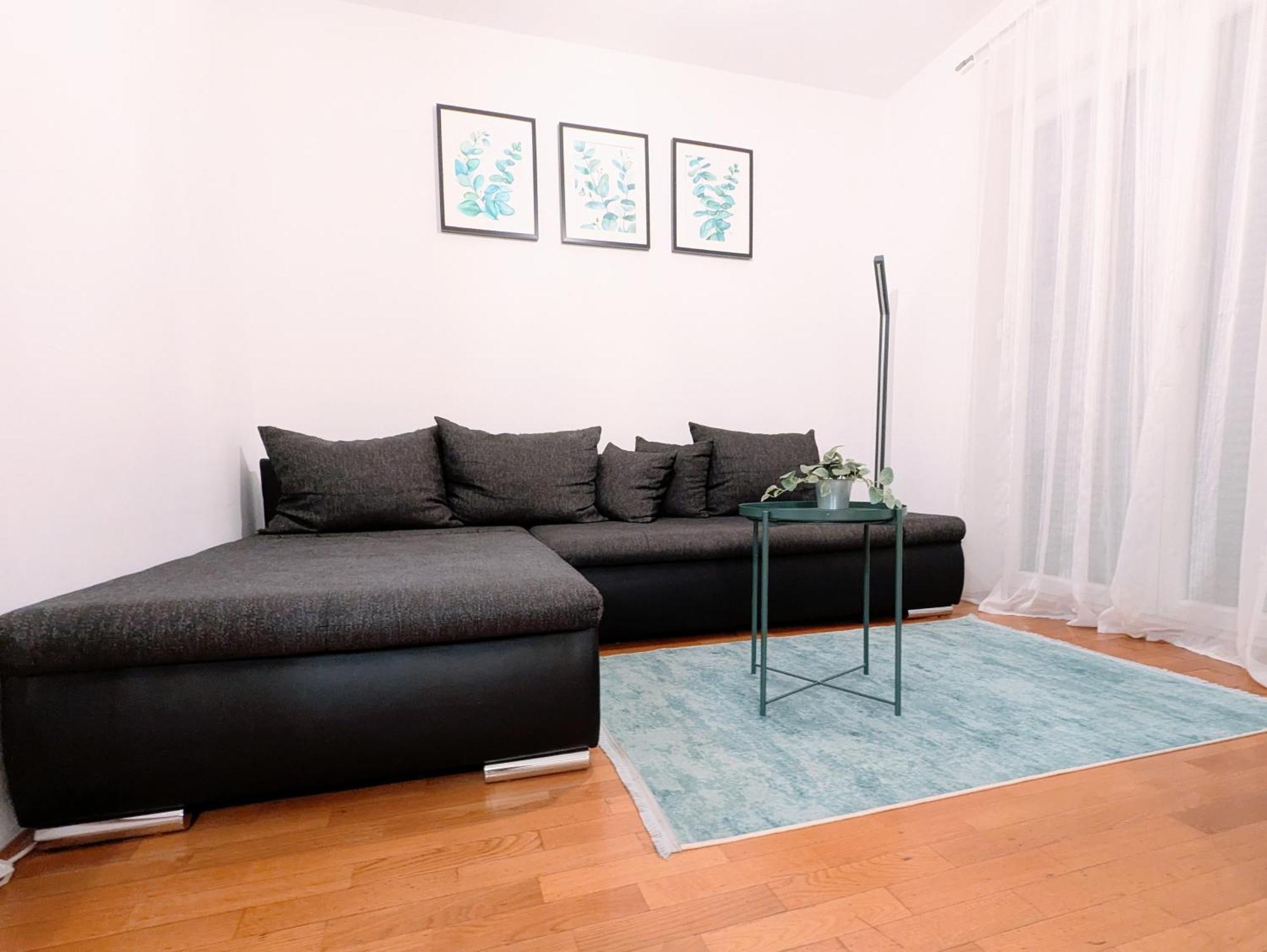 Doma-Lu Apartment-Near Airport And Highway- Free Parking Velika Mlaka Luaran gambar